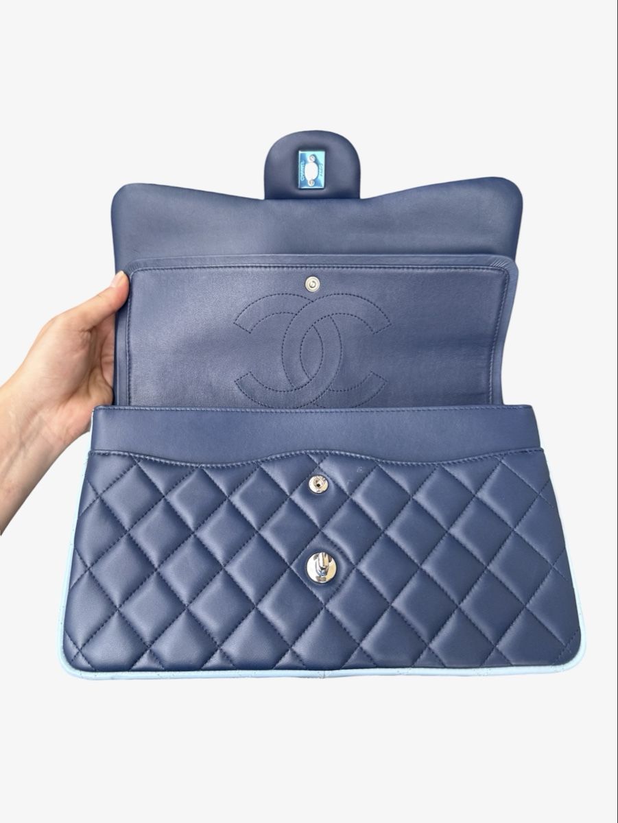 Borse: CHANEL Timeless Classic Flap tricolore bleu  – Usato da Versoix venduto da Monjolitresor 4