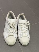 Adidas Superstar, Grösse 36 2/3 in weiss