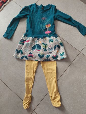 très joli ensemble Catimini, taille 4-5 ans