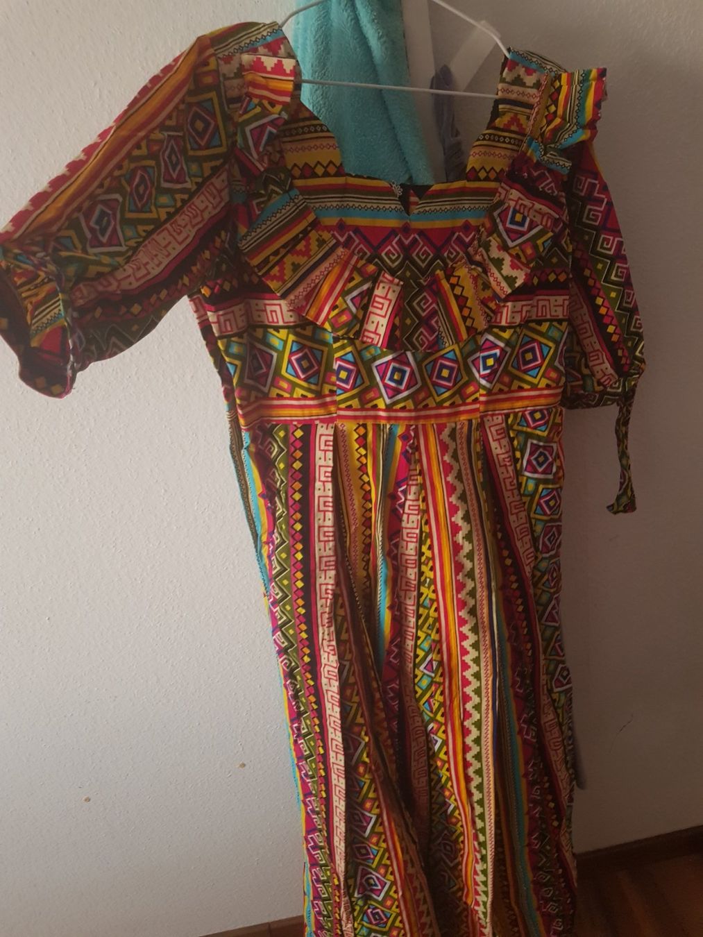Kleider: Robe – Gebraucht aus Romont FR von sarah062
