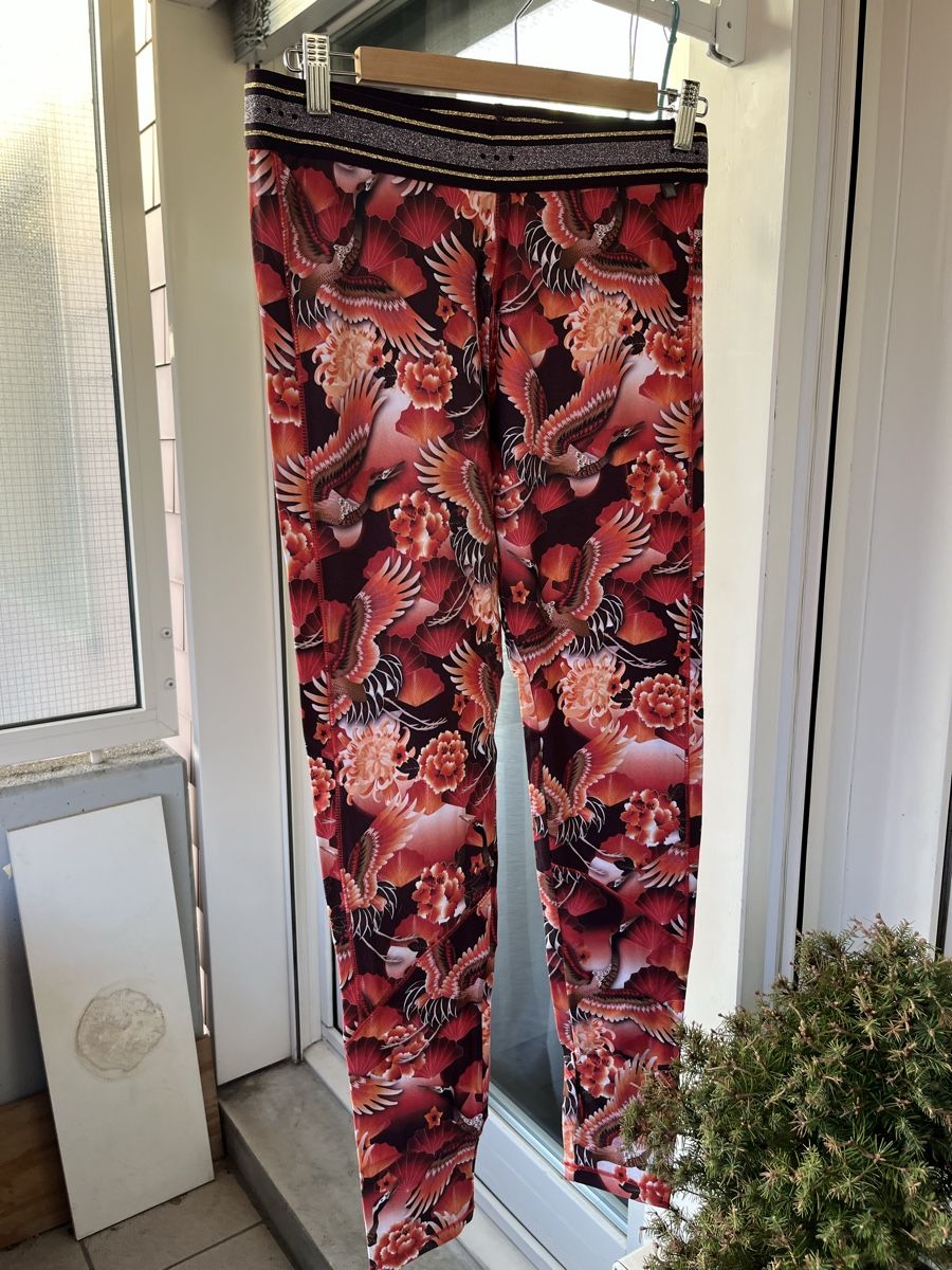 Leggings: Yoga Training Set von Rituals  – Nuovo (secondo la descrizione) da Neuenhof venduto da Ivita