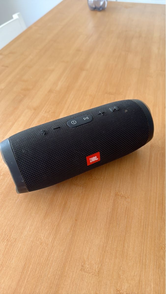 JBL Casse acustiche: Bluetooth Lautsprecher JBL Charge schwarz gebraucht – Difettoso da Thun venduto da DIAT