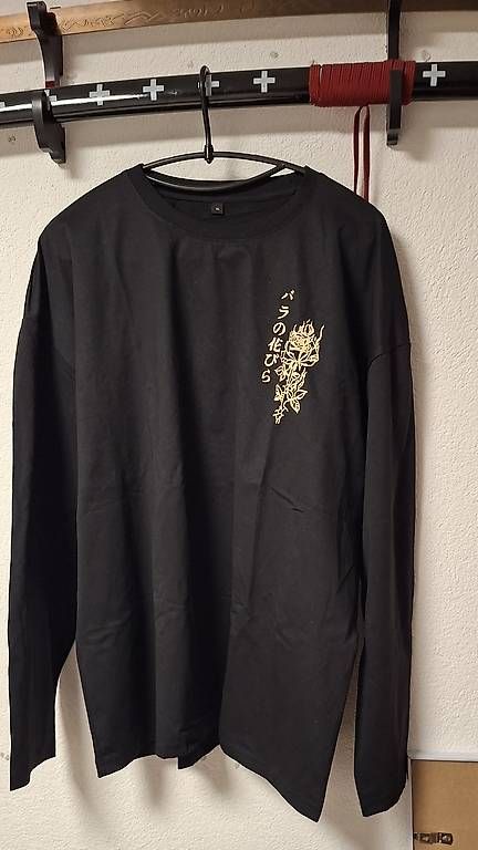 T-Shirts: T-shirt noir – Neu und originalverpackt aus Martigny von Pict6 1