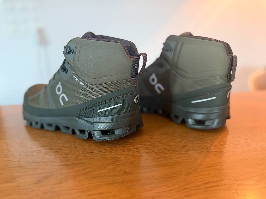 On Herrenschuhe: NEU: ON Cloudrock Waterproof in Grösse 42.5 Originalverpackt – Neu und originalverpackt aus Zürich von Dave3939 1