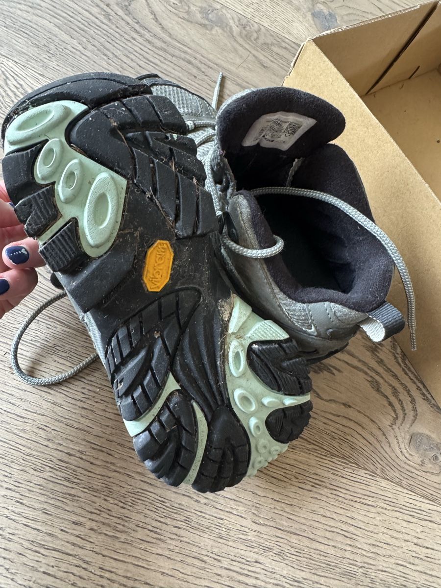 Merrell Damenschuhe: Chaussure de randonnée  – Gebraucht aus Chéserex von evo_97yp 1