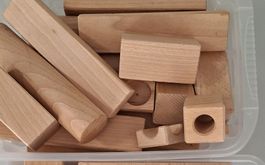 Holzbausteine Lernspielzeug Kinder gebrauchter Zustand