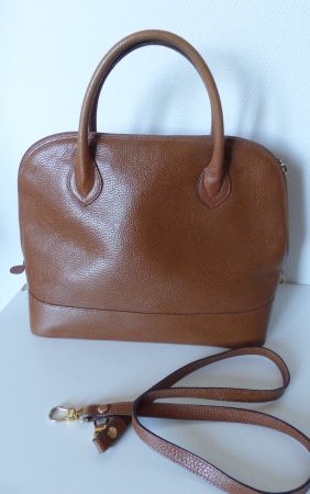 Paca's Ledertasche, inkl. Trageriemen, Schloss und Schlüssel