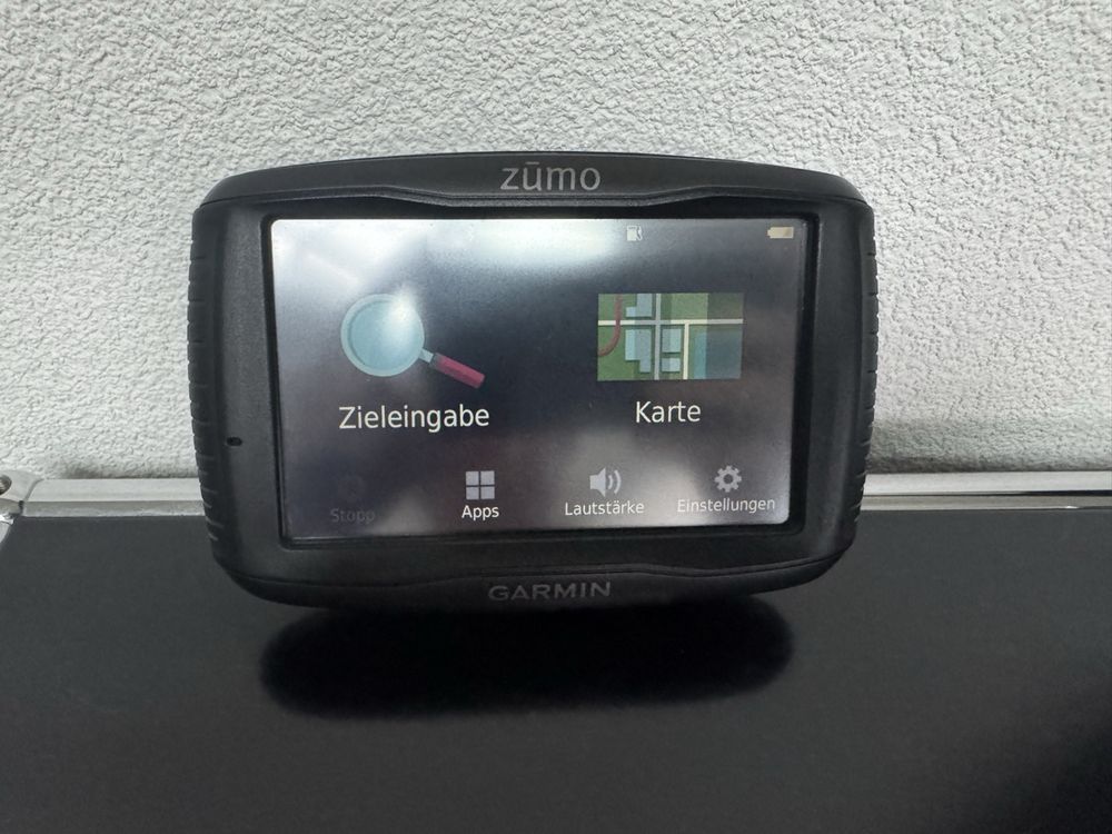 GARMIN Zumo 595 LM, EU Motorrad Navigation - TOP 2