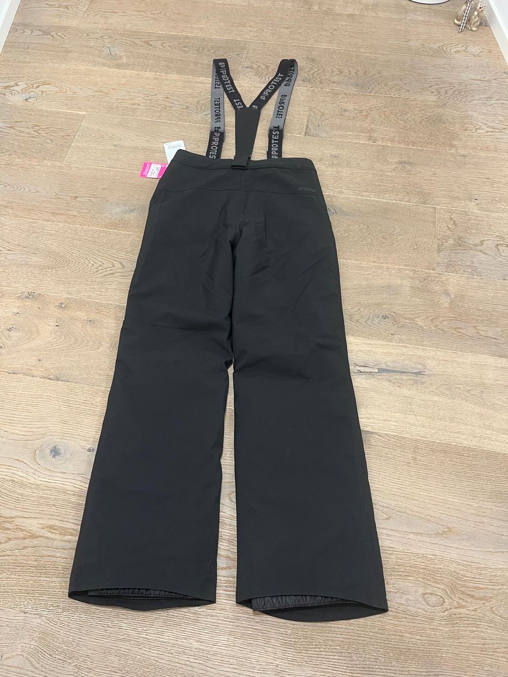 Protest Hosen: Protest PRTWhisper JR Skihose Mädchen Gr. 152 – Neu und originalverpackt aus Esslingen von Verkauf-2025 2