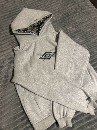 Sweat Metra X Umbro taille M 