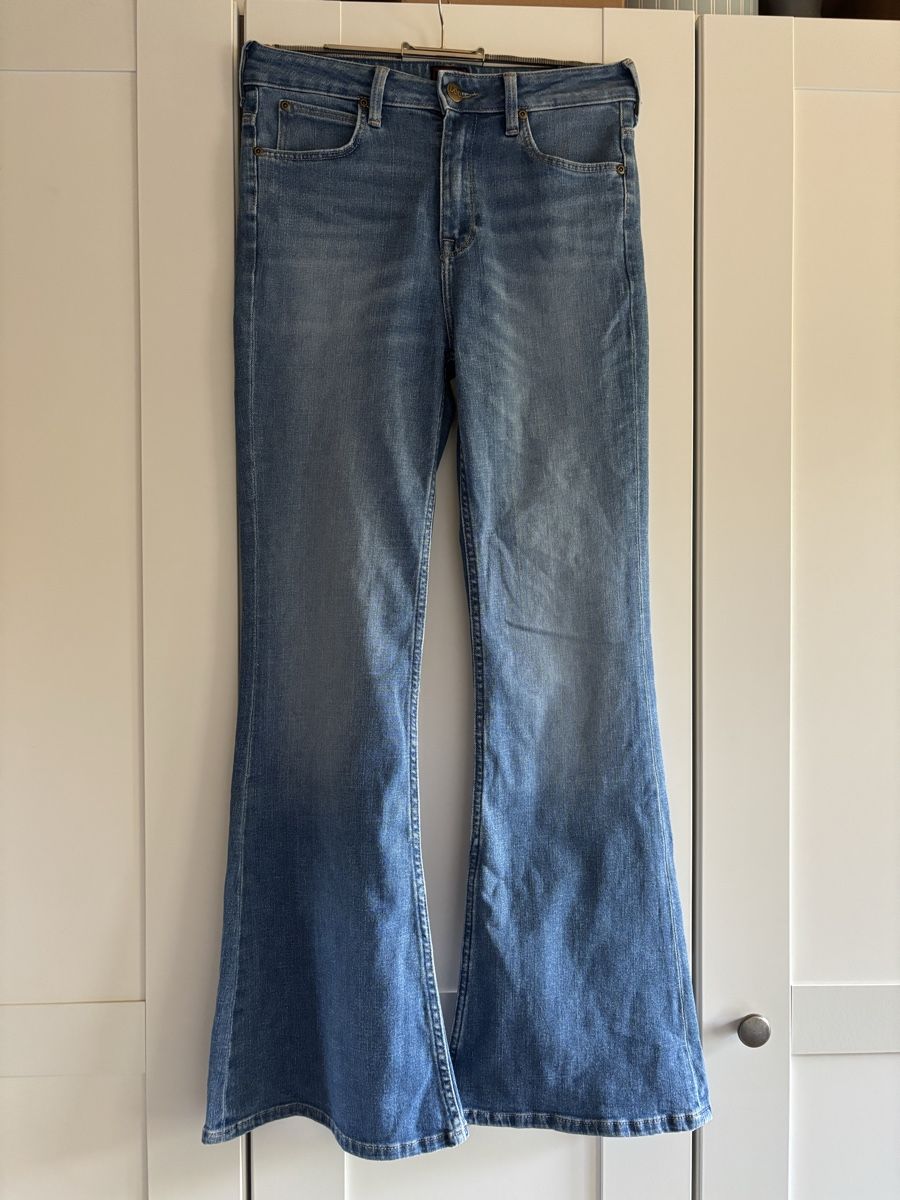Lee Jeans: Lee, Jeans, boot cut, W28 L29 – Nuovo (secondo la descrizione) da Seftigen venduto da nadiineee 1