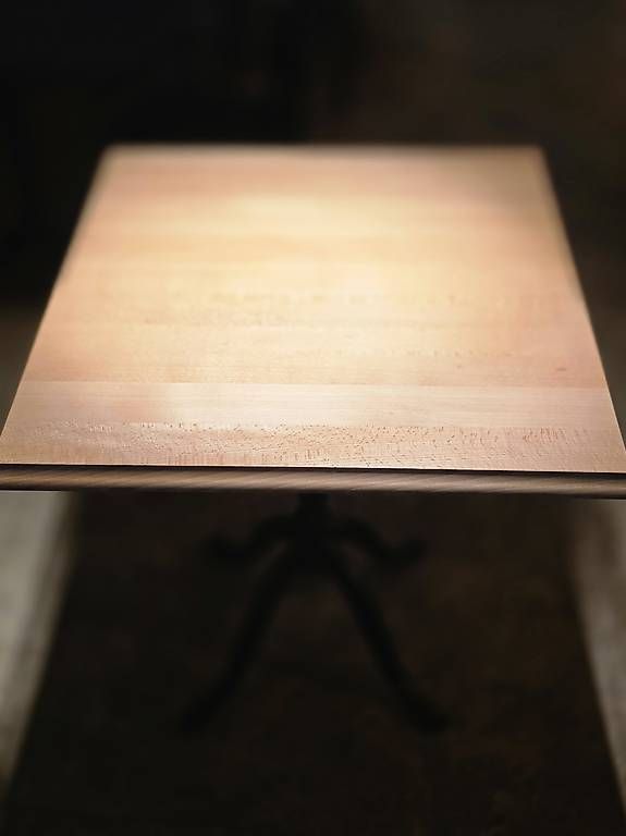 Tables: Table Horgenglarus  – D'occasion à Arnex-sur-Nyon par jea_8xdr 2