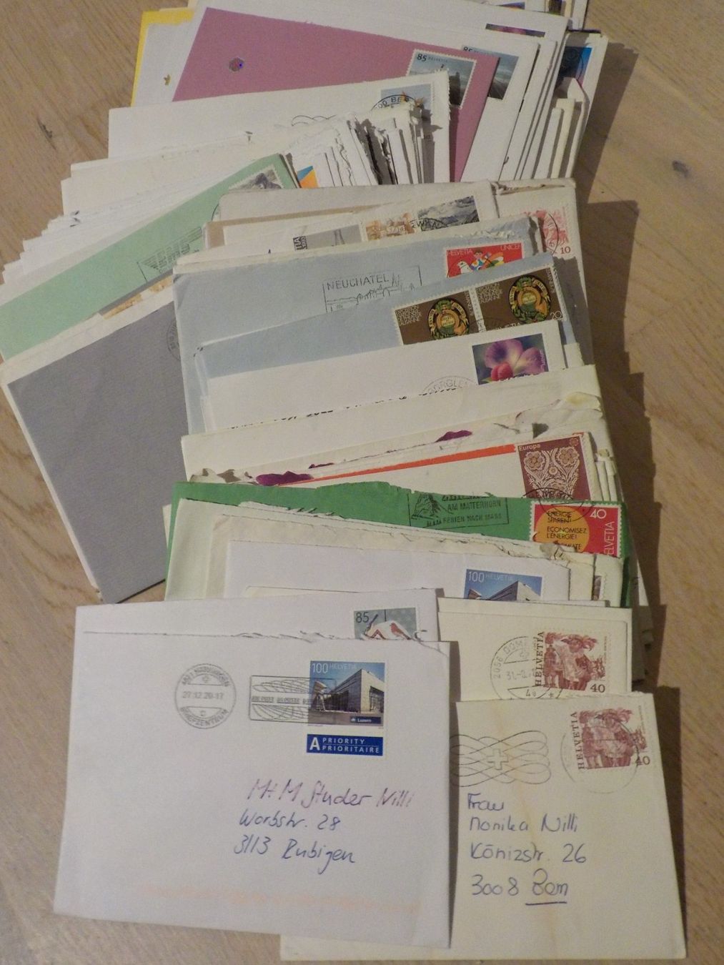 Alle Briefmarken: Schweiz, Couvert mit Marken, ca. 240 Stk. – Gebraucht aus Muri b. Bern von Ricardoverkauf