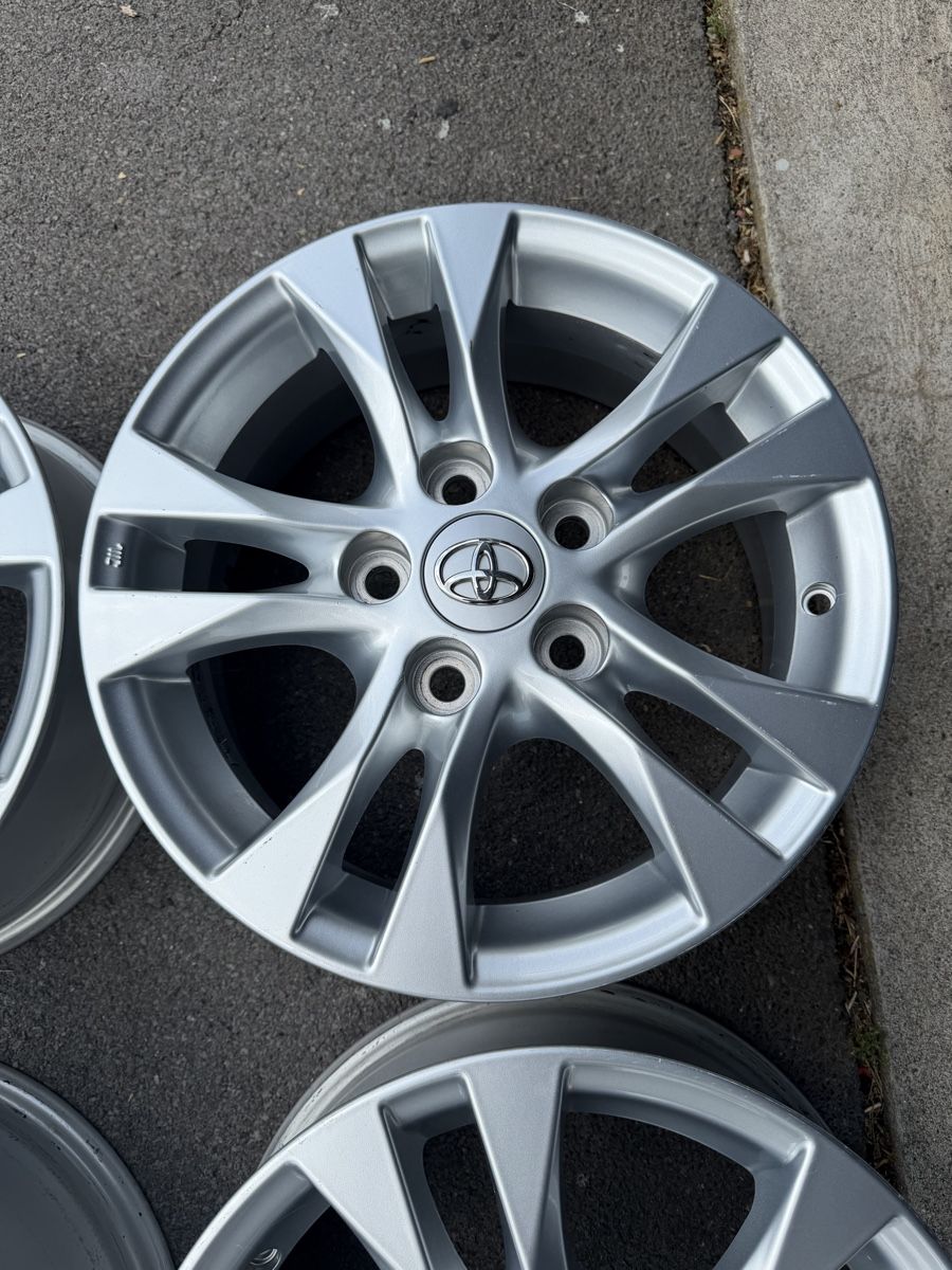 Toyota Cerchioni: Original Toyota Auris Felgen – Usato da Mollis venduto da BSL10 2
