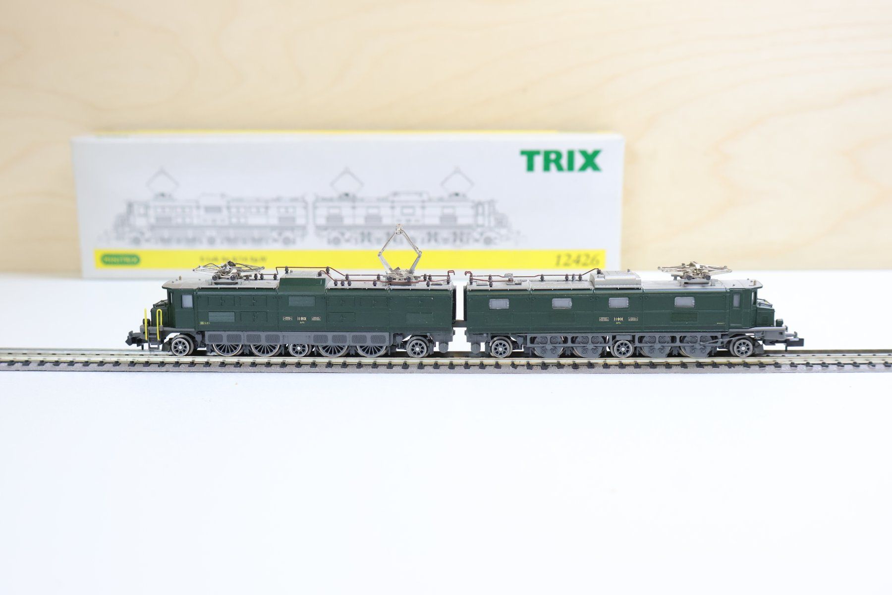 Trix Modellini di ferrovie: Minitrix SBB E-Lok Ae 8/14 - 12426 - Digital Schnitt. Top – Usato da Winterthur venduto da Monstera 4