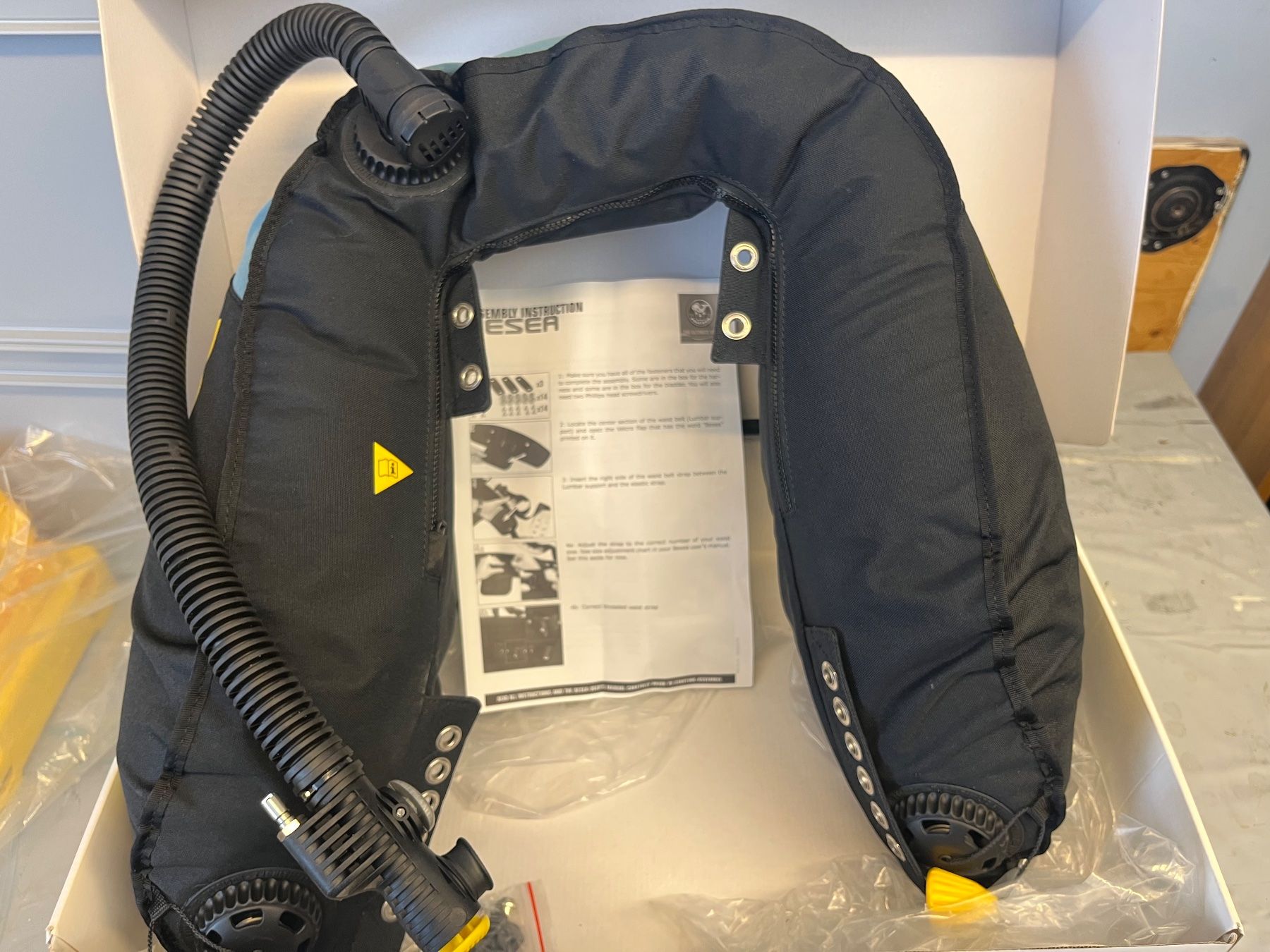 Mute per immersioni: Tauchjacket Poseidon BESEA Bladder W 40    Total Ausverkauf – Nuovo e nell'imballaggio originale da Brittnau venduto da tauchshop 1