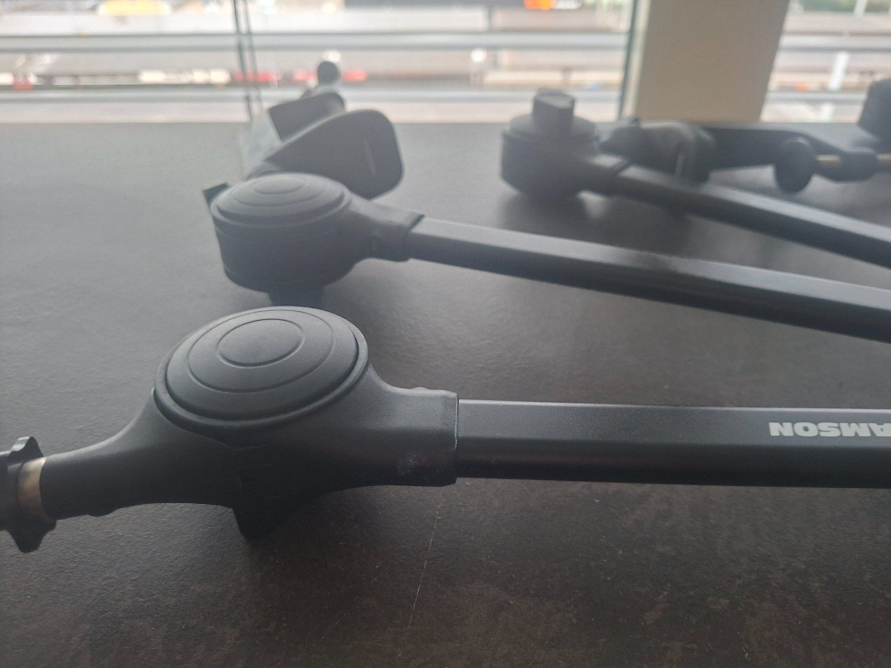 Supporti per strumenti musicali & leggii: 2 Mikrofonständer: Samson MicBoomArm Podcaster – Usato da Baden venduto da rocket85 3