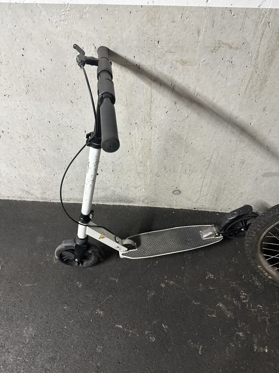 Kickboard: Trottinett – Usato da Volketswil venduto da Gujo