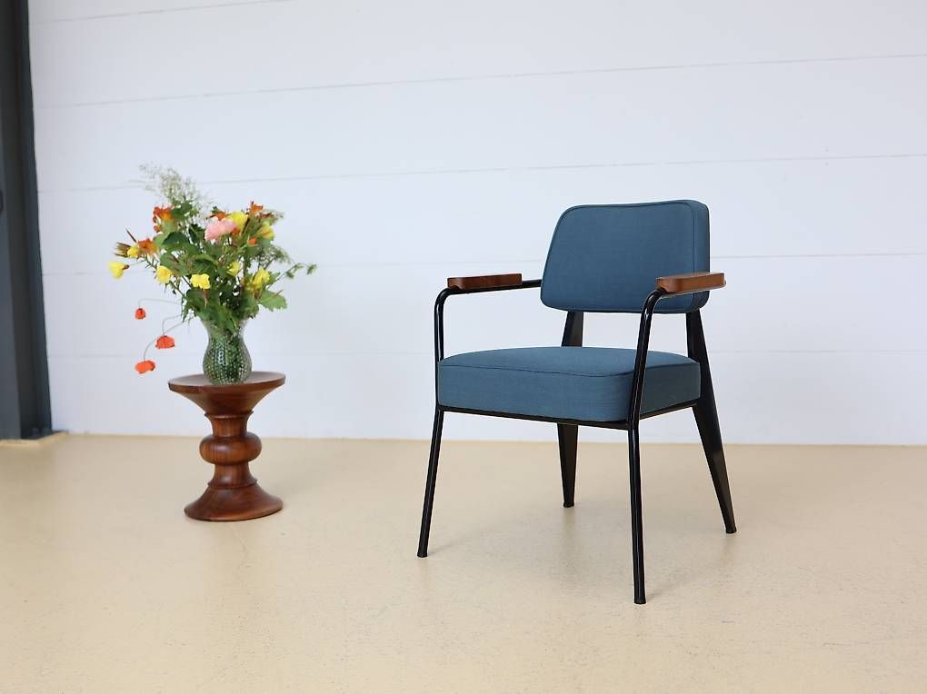 Vitra Sedie: Fauteuil Direction, Stuhl von Jean Prouvé, VITRA – Usato da Meinisberg venduto da atelier_TILIJA 2