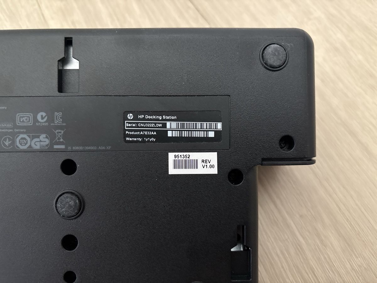 Hewlett Packard Docking station: HP Dockingstation A7E32AA – Usato da Rüdlingen venduto da loecy 5