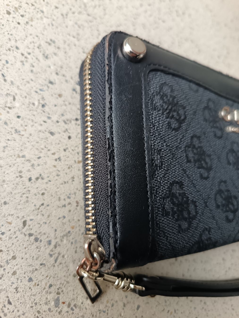 Guess Portemonnaie: Guess Geldtasche – Gebraucht aus Montlingen von Akitoichiro 3