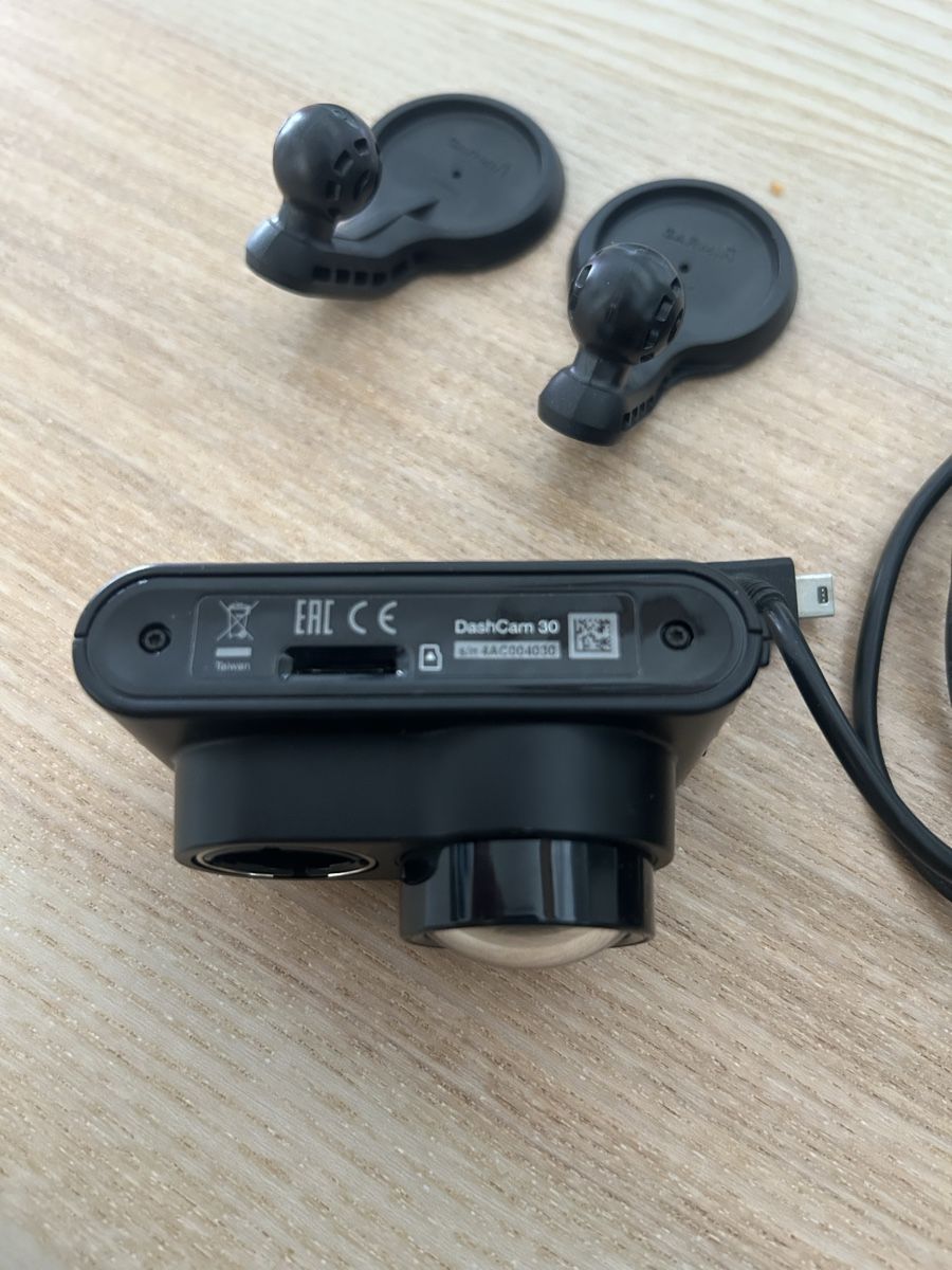 Garmin Action Cam: Garmin Dashcam 30 – Usato da Wittwil venduto da akl_8x79 1