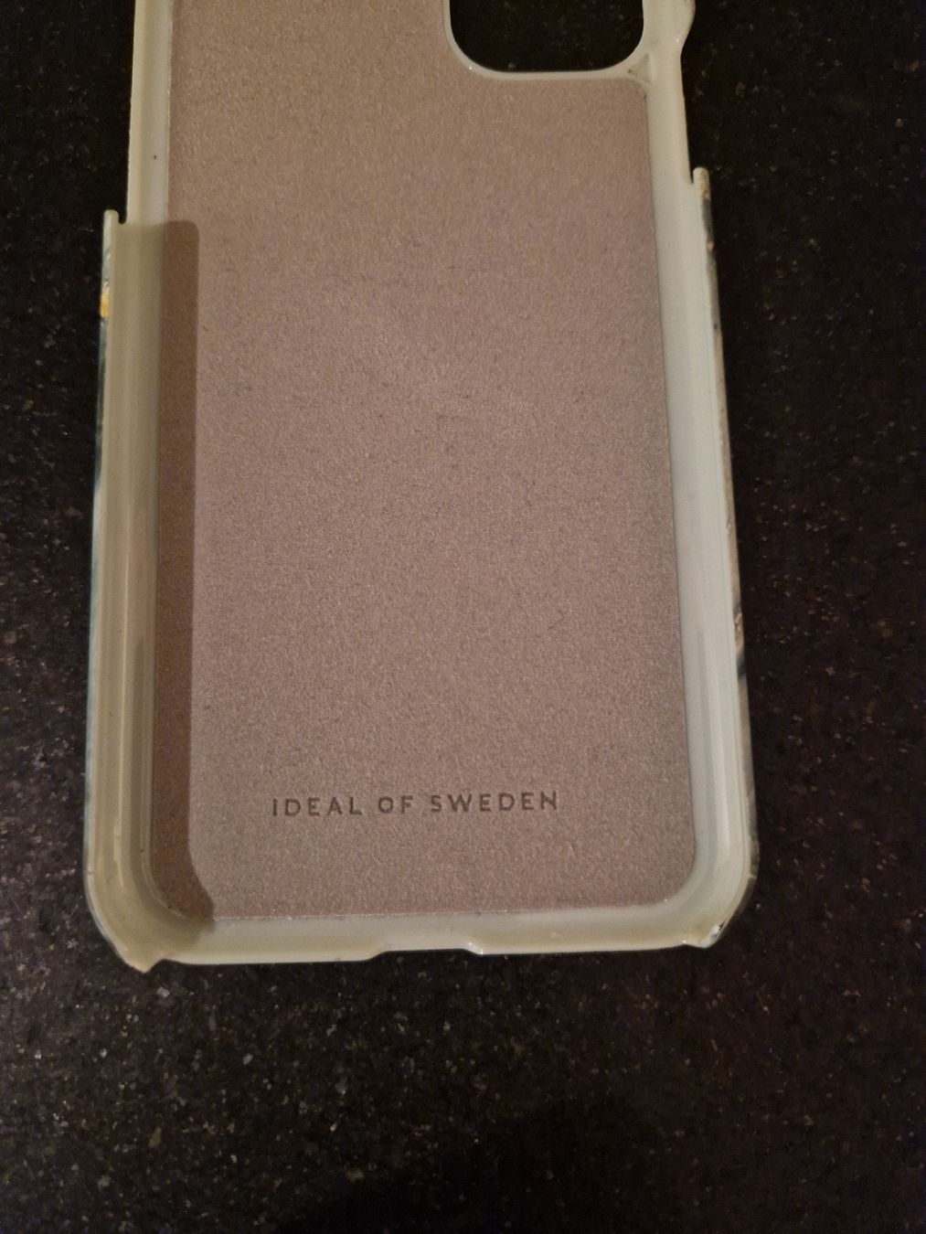 iDeal of Sweden Cover & Protezioni schermo: Handyhülle Iphone 11 – Usato da Schönenwerd venduto da Atigger 2