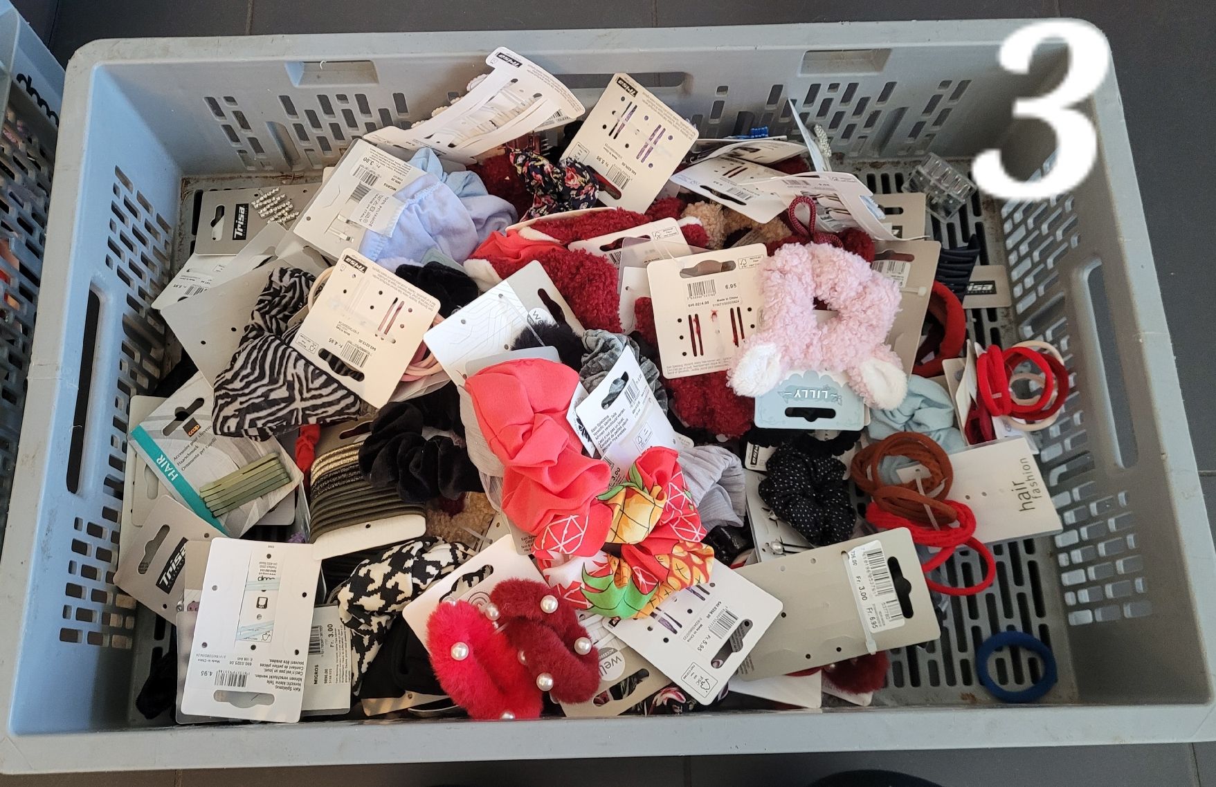 Trisa Haarschmuck: Restposten Haarschmuck – Neu (gemäss Beschreibung) aus Kappel SO von Matschi86 1