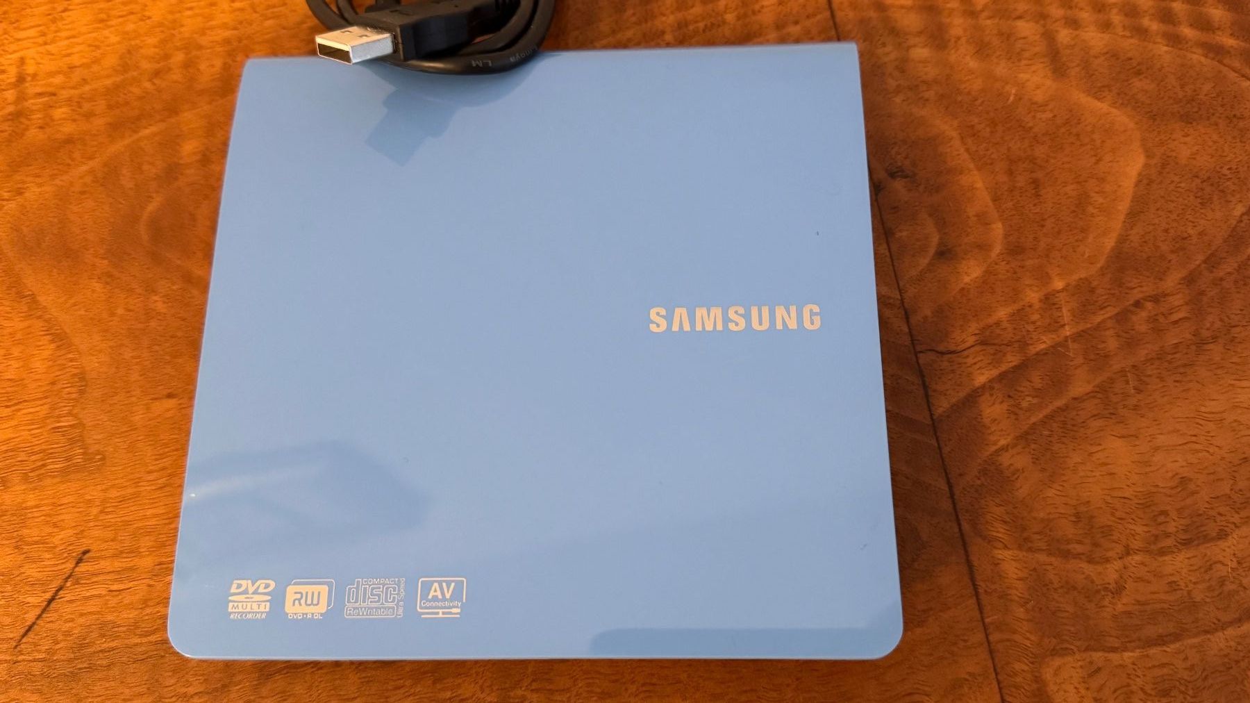 Samsung Lettore multimediale & Streamer: Samsung Portable DVD Writer Model SE-208 – Usato da Luzern venduto da serchon