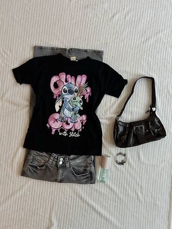 Schwarzes Stitch T-Shirt