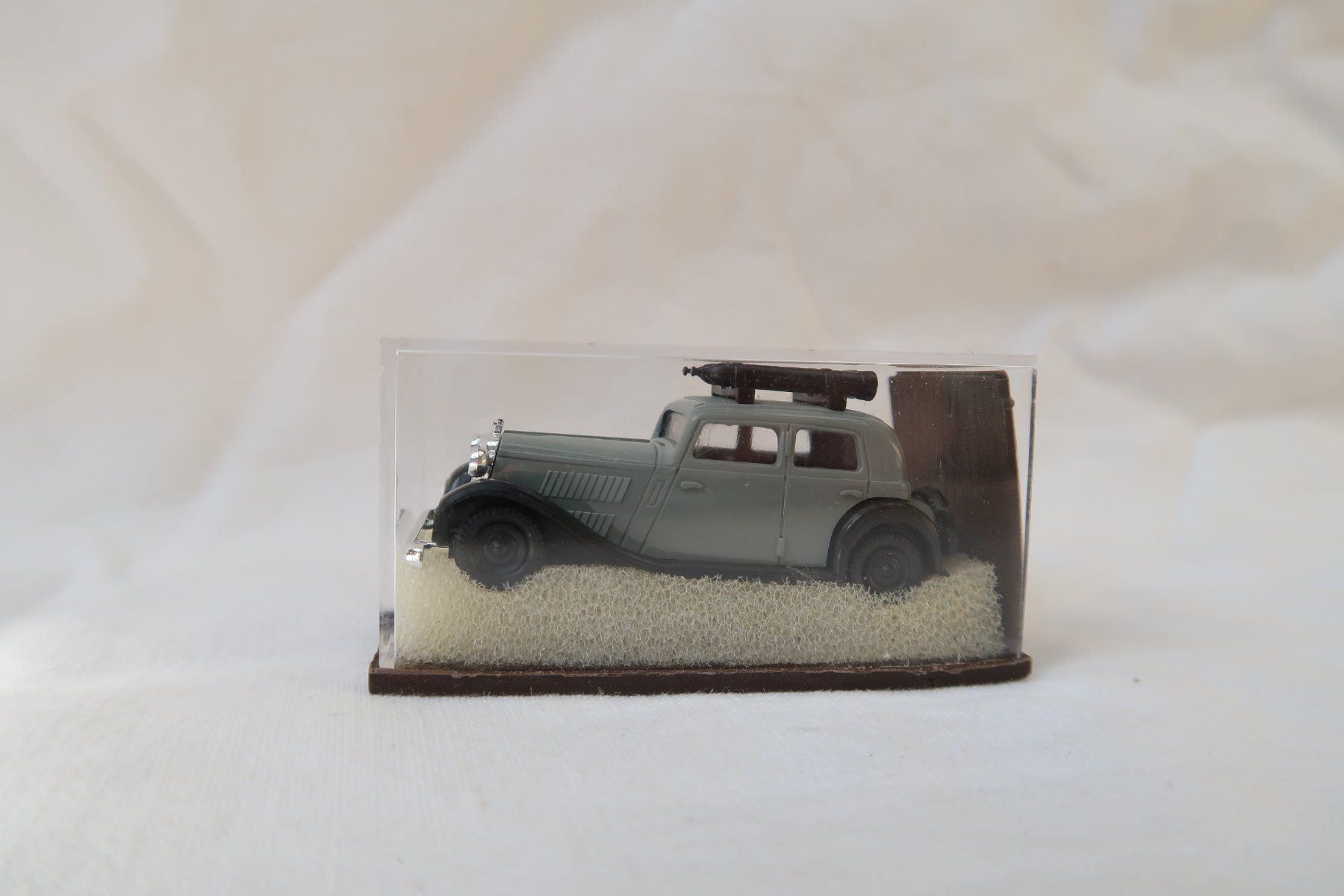 Citroën Modellini d'auto: Brekina Citroën mit Gasflaschen – Nuovo e nell'imballaggio originale da Muttenz venduto da Laeckerlihamschter