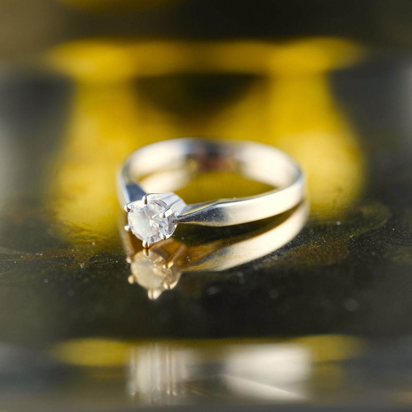 Anelli: Solitärring Weissgold 18K – Usato da Basel venduto da Vip24 3