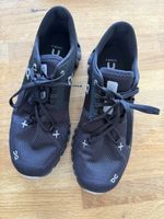 ON Schuhe Gr. 40