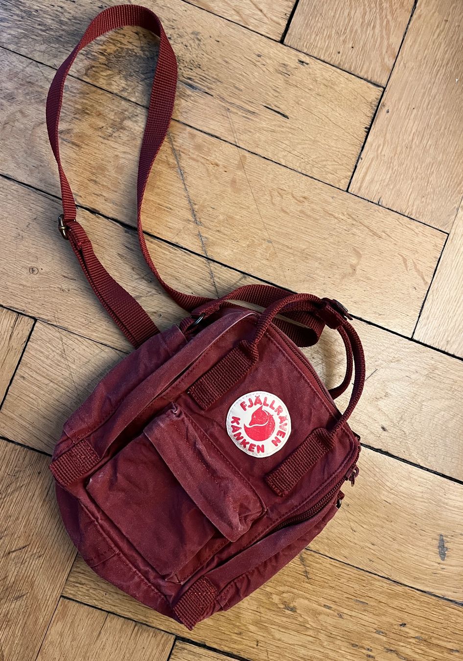 Fjällräven Borse: Fjällräven Kånken Sling – Usato da Zürich venduto da LeaL2025