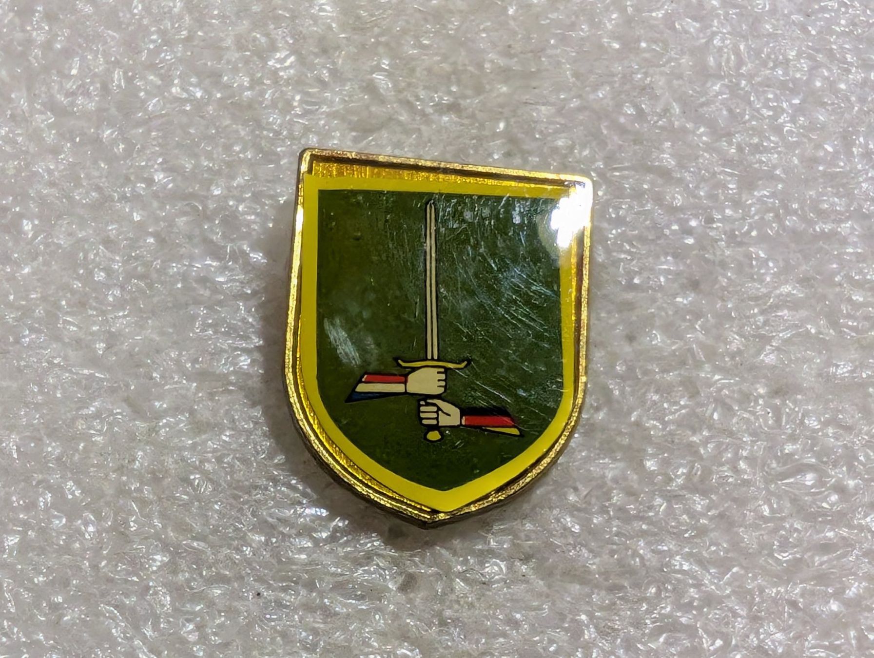 Placchette & Badge: Ansteckpin 165: – Usato da Oppligen venduto da Pin-Fall-Shop