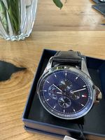 Tommy Hilfiger Herren Uhr 100% neu und Original