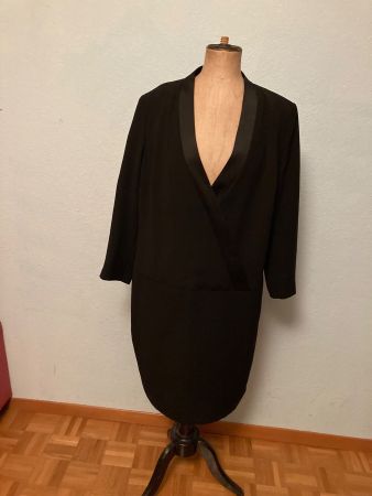Robe noire doublée 42 (16uk)