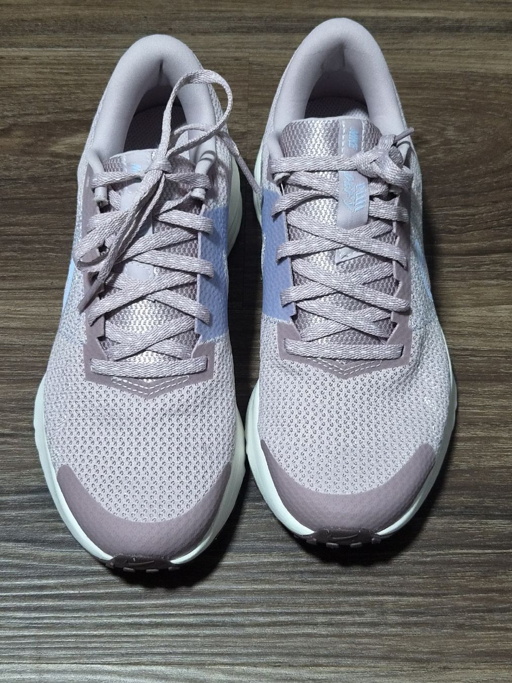 Nike Scarpe per ragazze: Nike Sneakers Grösse 37,5 NEU – Nuovo (secondo la descrizione) da Altishofen venduto da tammy05 1