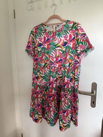 Sommerliches Kleid mit Blätterprint, Grösse L, Top Zustand