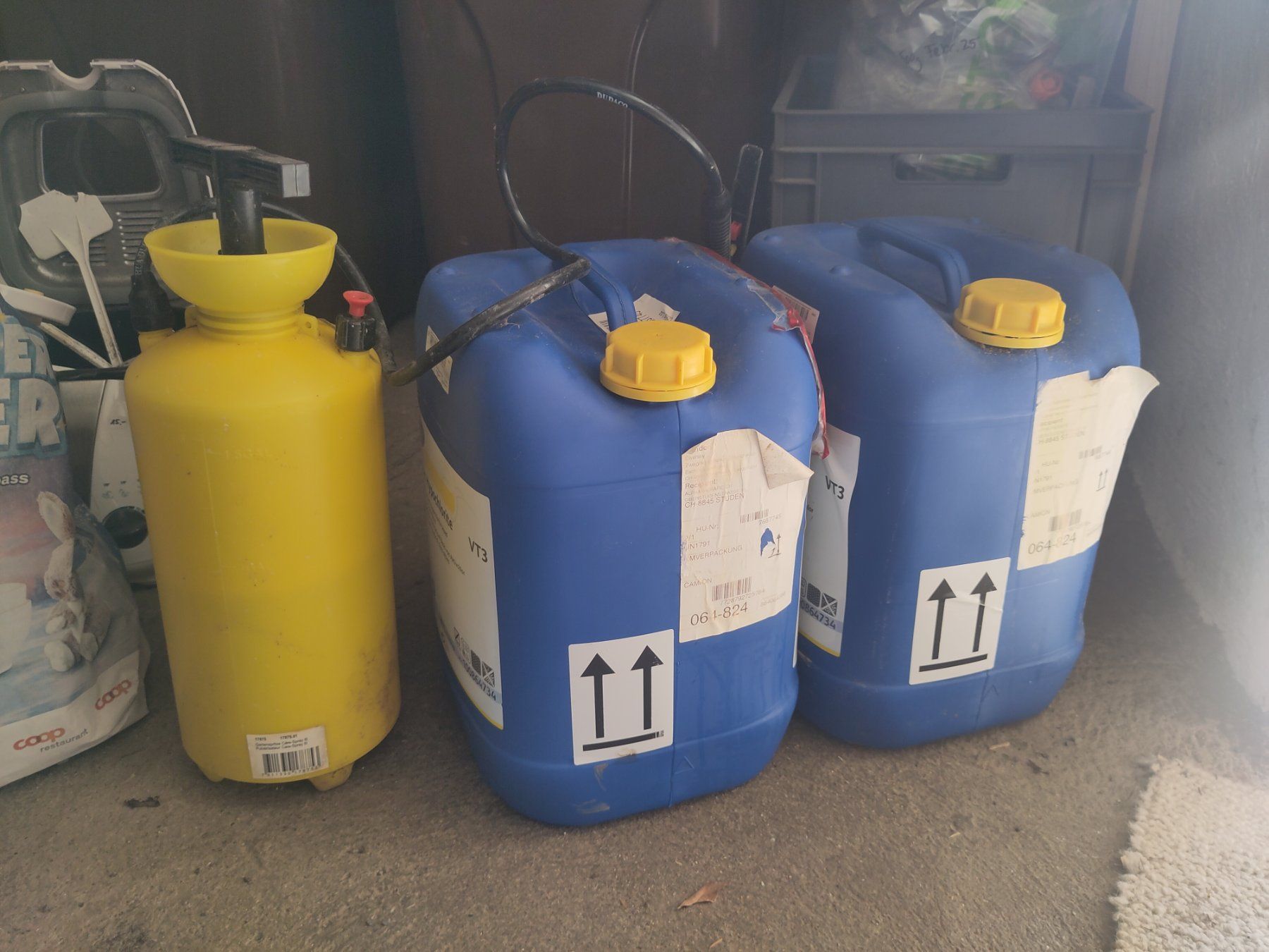 Accessori per altri veicoli: Hypochlorite Divosan Desinfektion 20l + 15l – Usato da Studen SZ venduto da cith
