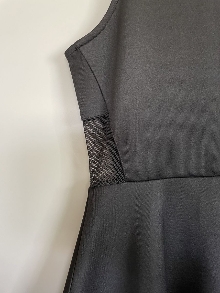 Vestiti & Gonne: Schwarzes Trägerkleid mit Mesh – Nuovo (secondo la descrizione) da Zürich venduto da fouca_s 1