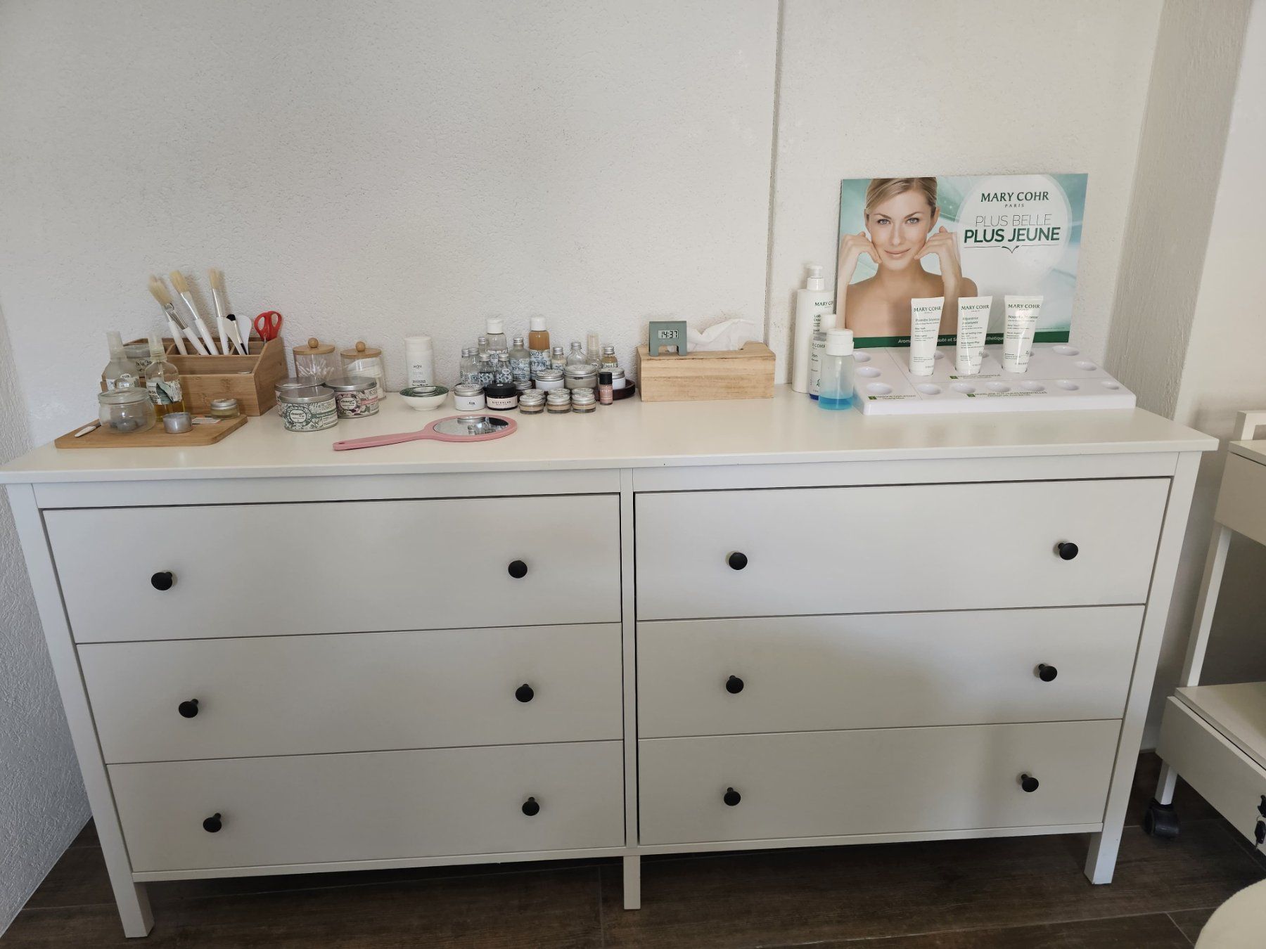 Ikea Cassettiere: Commode blanche design moderne, 6 tiroirs, parfait état! – Usato da St-imier venduto da chr_7zhj 3