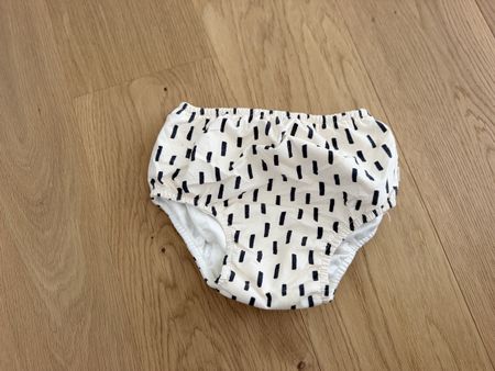 Wattierte Badehose Lässig Gr. 98