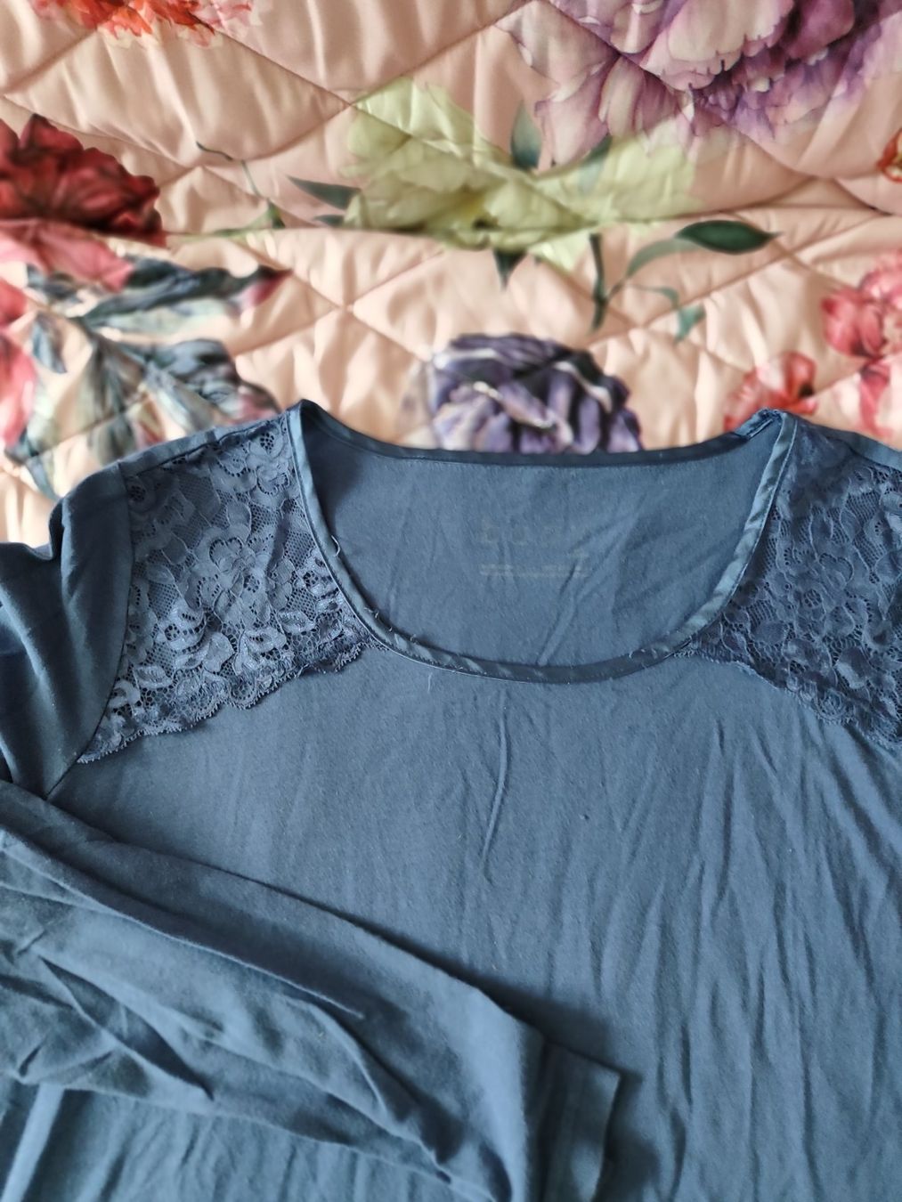 Negligees & Pigiami: Damen Pyjama Gr 44 – Usato da Langnau am Albis venduto da Judithsebi 1
