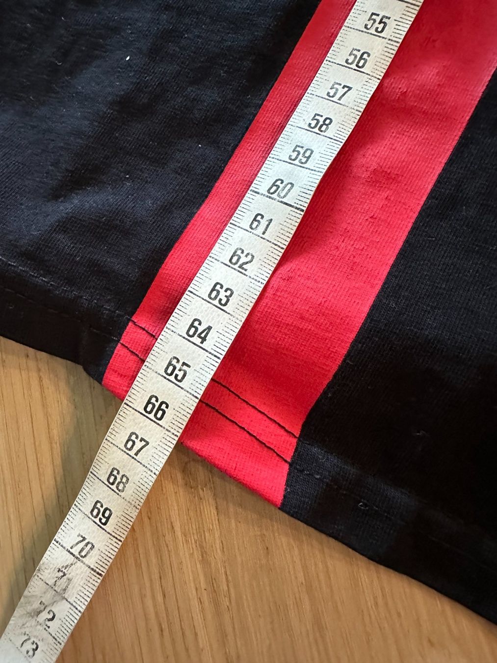 T-Shirts: Closure T-shirt - schwarz/rot/Tiger - S – Gebraucht aus Dübendorf von san_tt6m 3