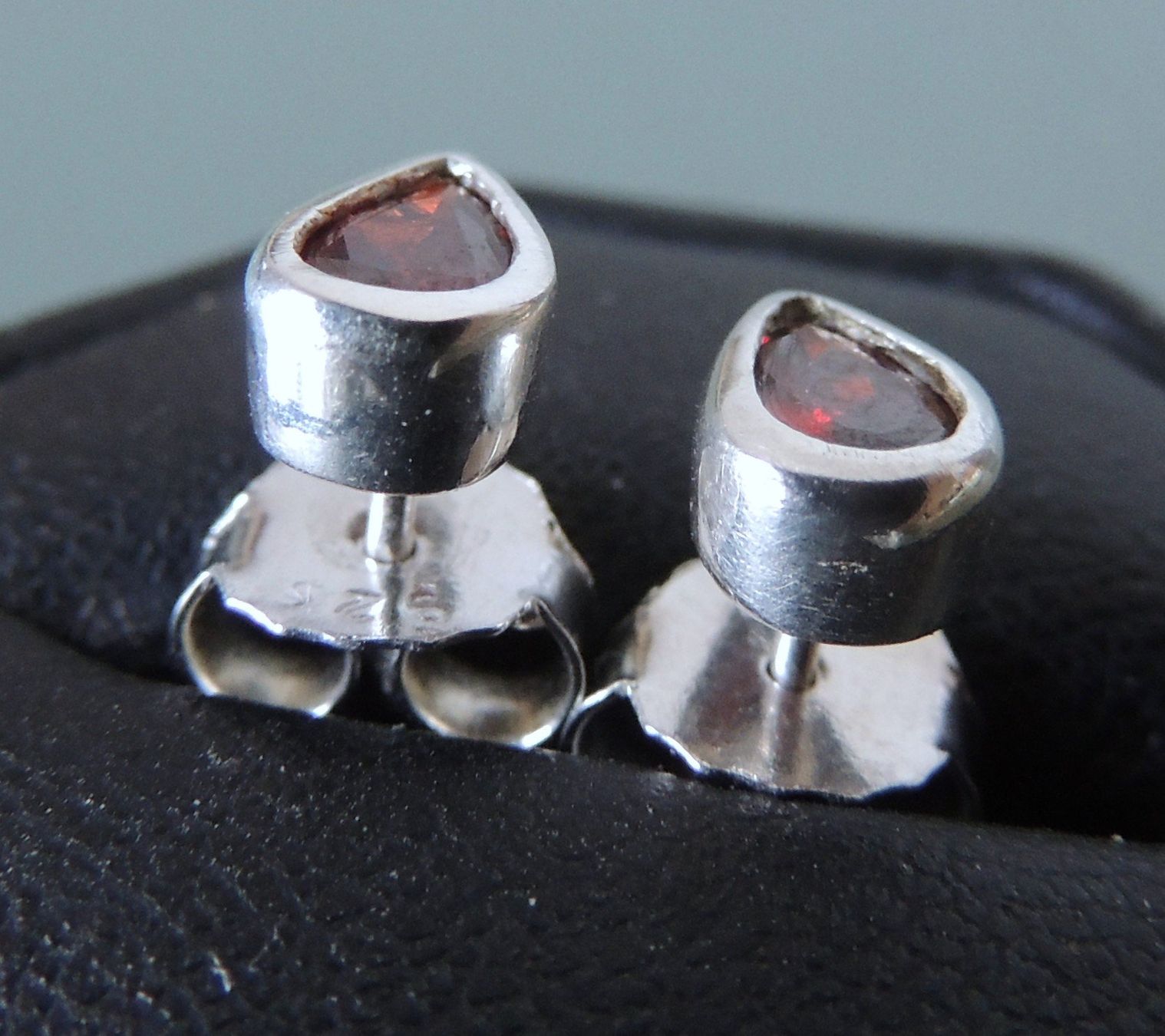 Orecchini pendenti & Orecchini a lobo: Silber 925 Ohrstecker mit Zirkonia – Nuovo (secondo la descrizione) da Waldenburg venduto da schaller707 2
