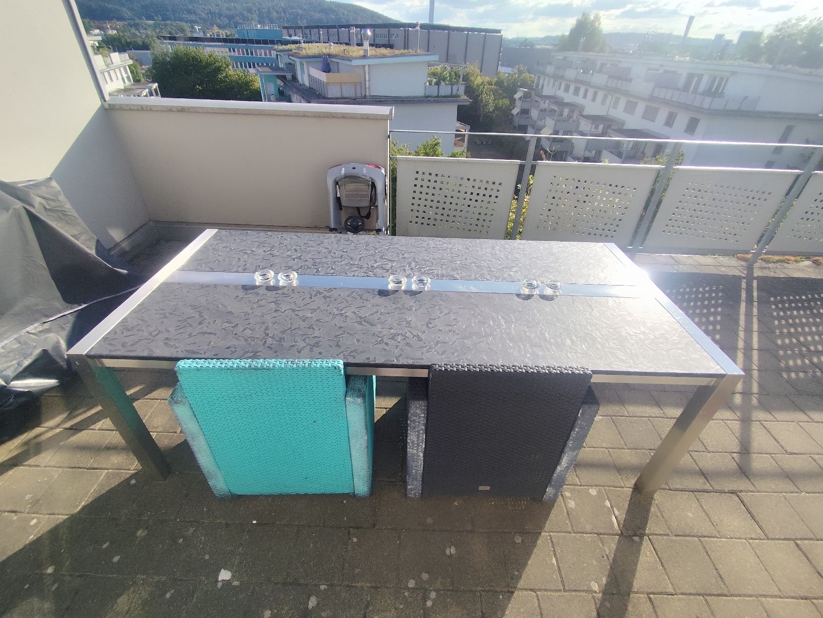 Tables: robuster Esstisch mit Schieferplatten, in Wallisellen! – D'occasion à Regensdorf par any963 1