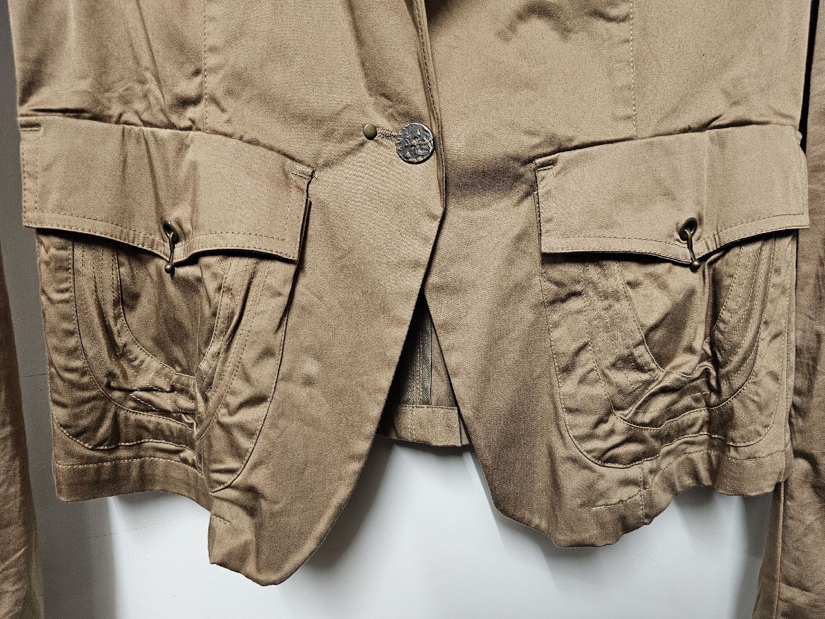 IKKS Jacken: Veste IKKS/Beige doré/Coton/Élastane/Jolis détails/Taille:M – Neu (gemäss Beschreibung) aus Basel von Paloma6261 8