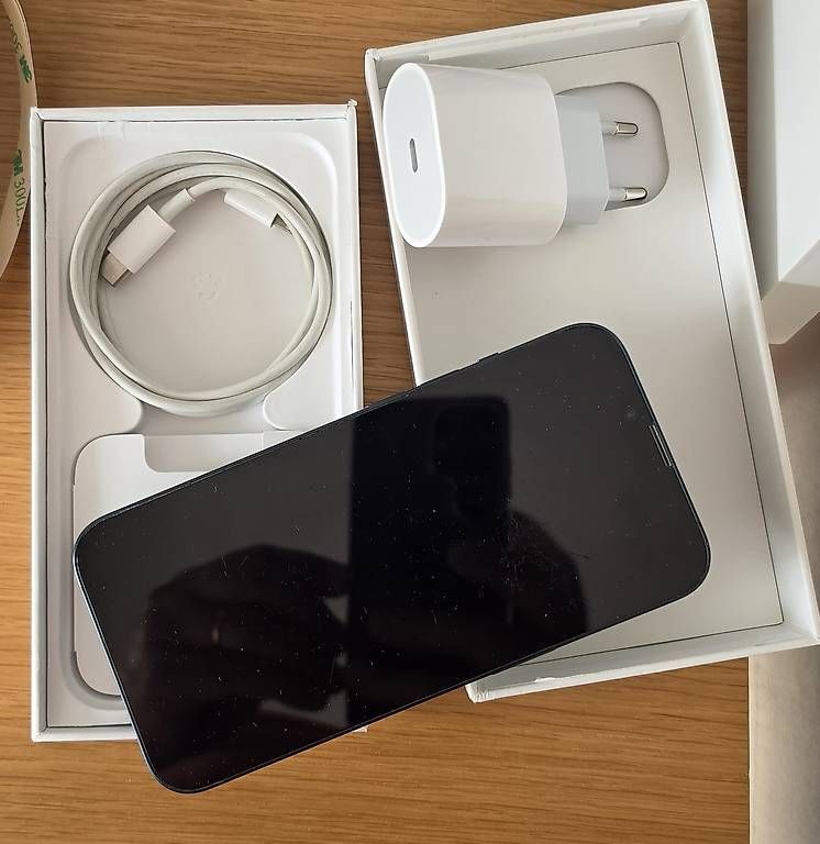 Apple Handys / Smartphones: IPhone 14 – Gebraucht aus Fribourg von PedroSilva32 2
