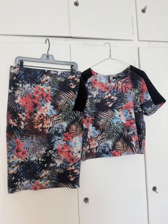 Sommerliches zweiteiliges Set mit Blumenmuster, Gr. 42